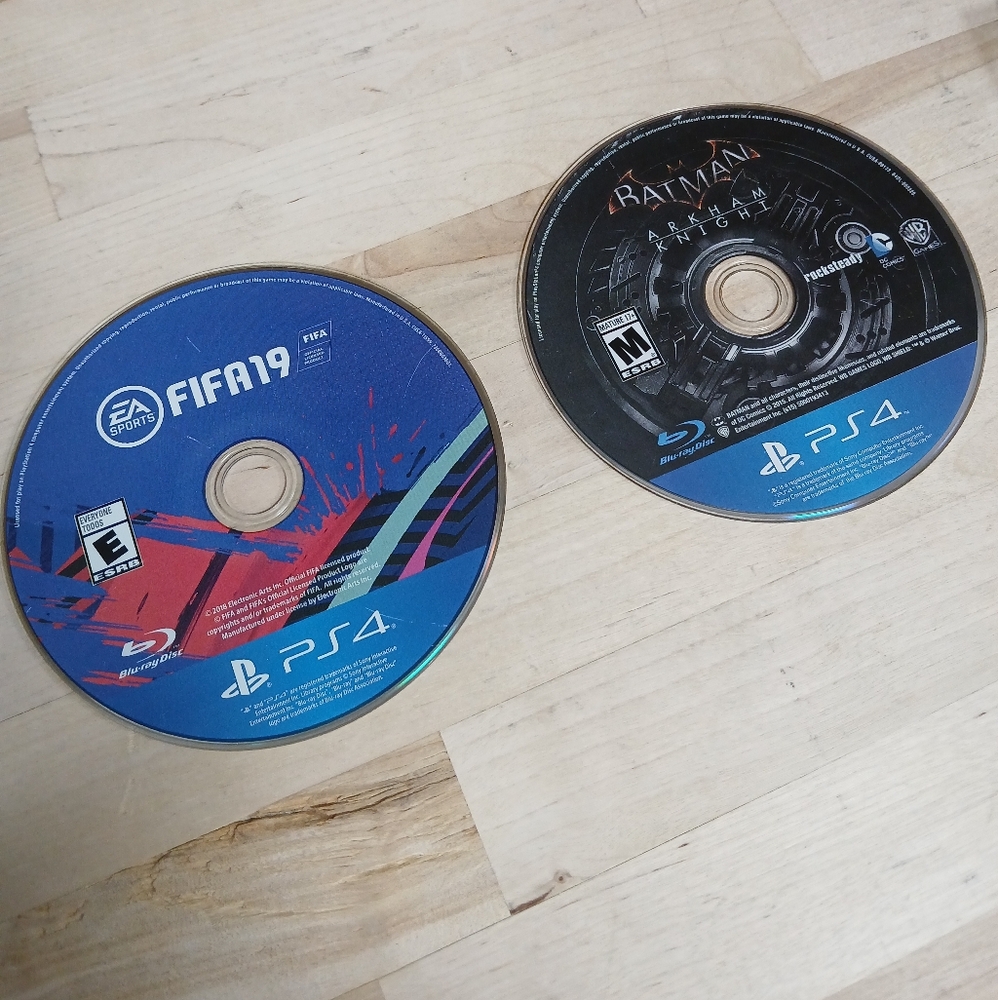 adidas FIFA 19 and‎ Batman: Arkham Knight PS4 Game Discs ONLY